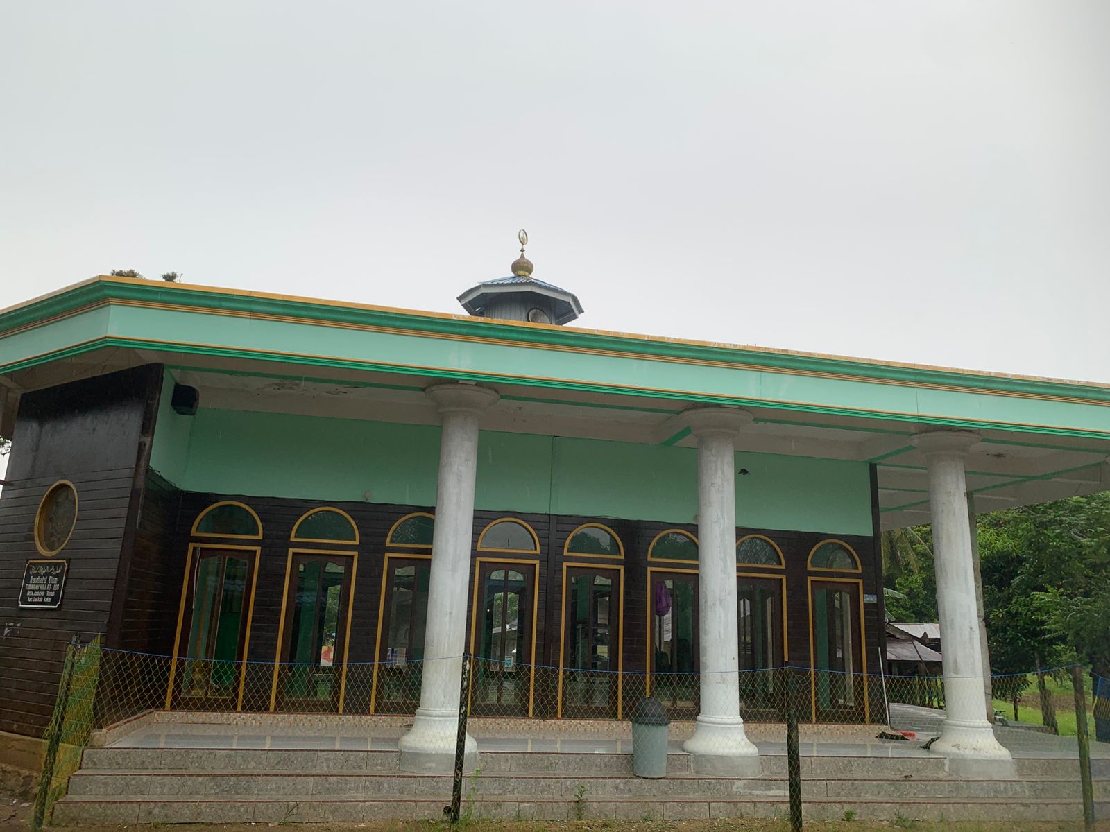 Langgar Raudhatul Ulum